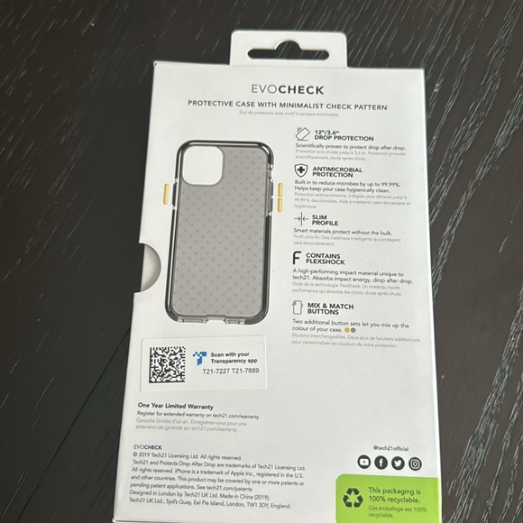 NEW Tech21 Evo Check Case for Apple iPhone 11 Pro Smokey Black antimicrobial - Picture 2 of 2